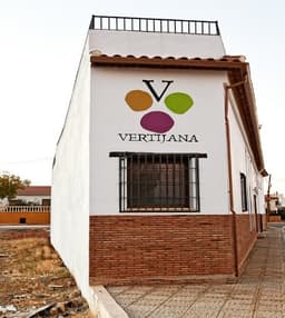 Bodegas VERTIJANA (Polícar-Granada)