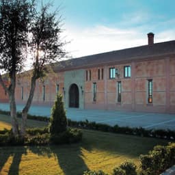 Bodega TESO LA MONJA – (Valdefinjas, Zamora)