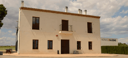 Bodegas HISPANO+SUIZAS (Requena-Valencia)